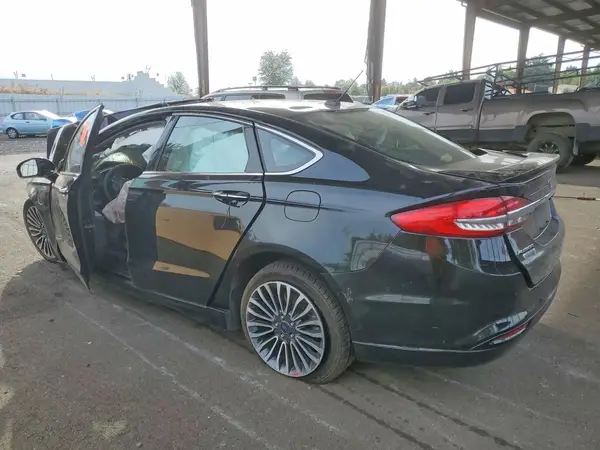 3FA6P0SU9JR111482 — 2018 Ford Fusion, фото 2 с аукциона Copart, Передняя часть