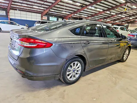 2018 Ford Fusion VIN 3FA6P0G75JR227006 фото 3
