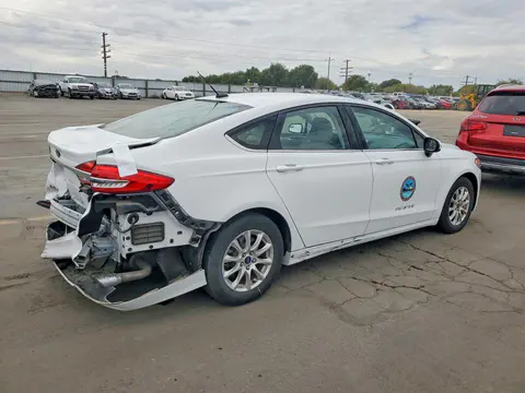2018 Ford Fusion VIN 3FA6P0G77JR253865 фото 3