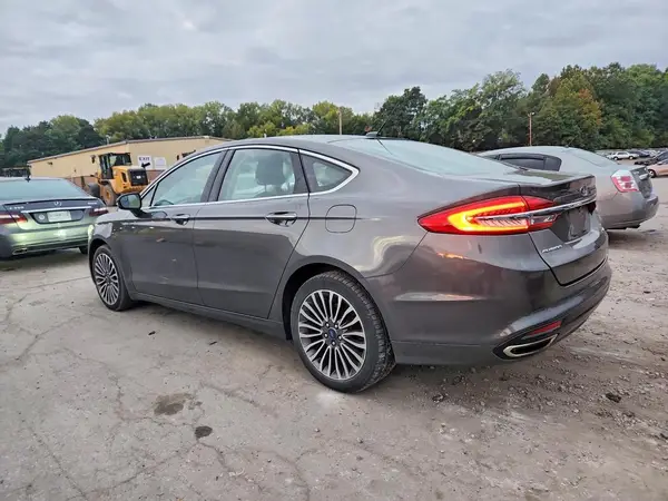 3FA6P0T90JR264293 — 2018 Ford Fusion, фото 2 с аукциона Copart 29.09.2026, Естественный износ