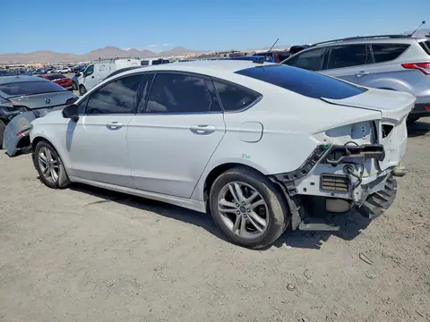 2018 Ford Fusion VIN 3FA6P0H79JR136822 фото 2