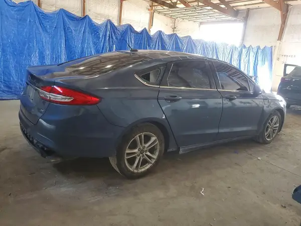 3FA6P0H70JR125675 — 2018 Ford Fusion, фото 3 с аукциона Copart, Передняя часть