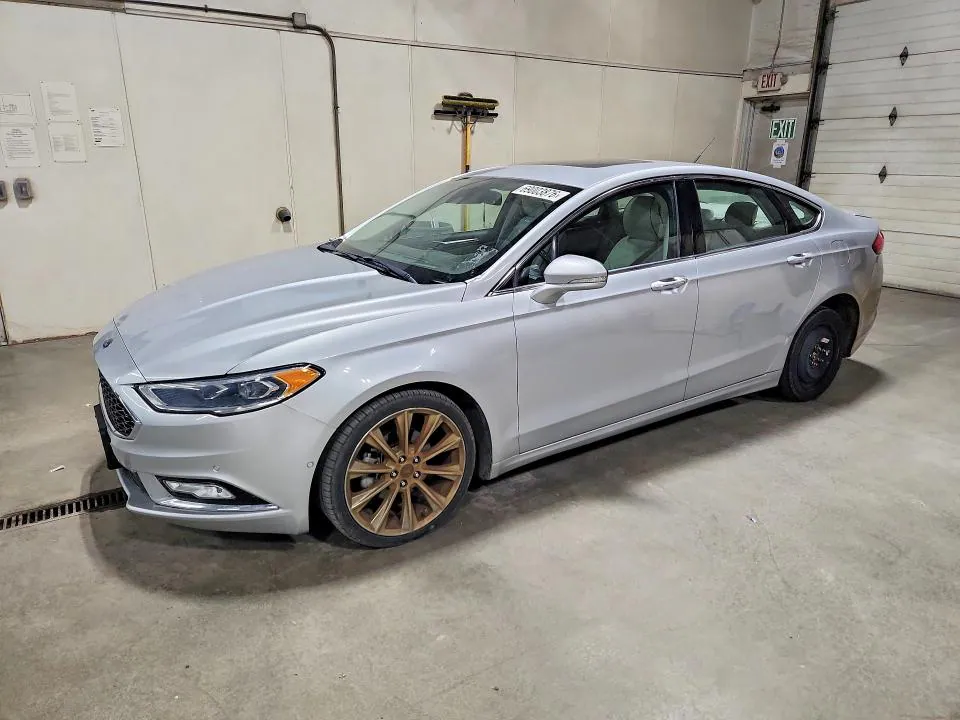2018 Ford Fusion VIN 3FA6P0D90JR111539 фото 1