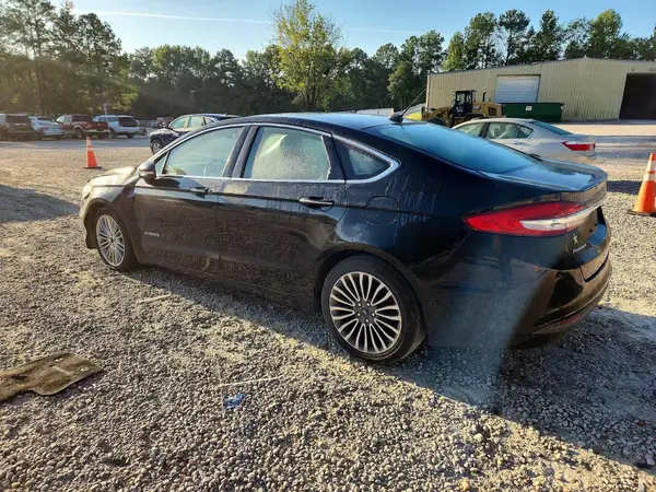 3FA6P0LU5JR273804 — 2018 Ford Fusion, фото 2 с аукциона Copart, Передняя часть