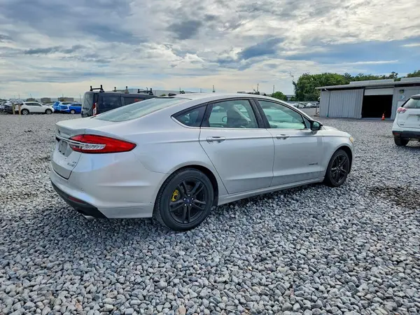 3FA6P0LU3JR221264 — 2018 Ford Fusion, фото 3 с аукциона Copart, Мелкие вмятины и царапины