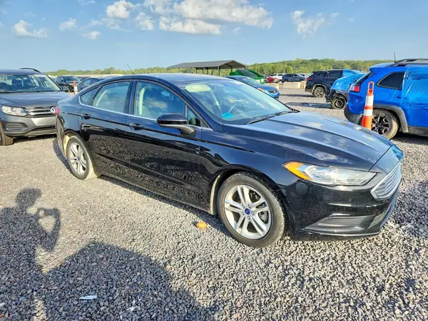 3FA6P0HD5JR180659 — 2018 Ford Fusion, фото 4 с аукциона Copart, Град