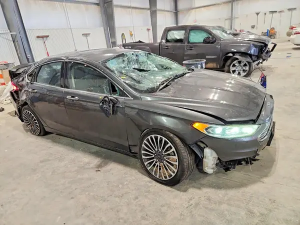 3FA6P0D92JR169765 — 2018 Ford Fusion, фото 4 с аукциона Copart, Опрокидывание