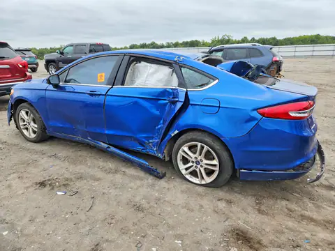 3FA6P0H77JR185856 — 2018 Ford Fusion, фото 2 с аукциона Copart 20.10.2026, Повреждения со всех сторон