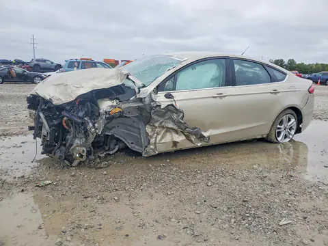 3FA6P0UU8JR273715 — 2018 Ford Fusion, Передняя часть (Front End), фото до ремонта