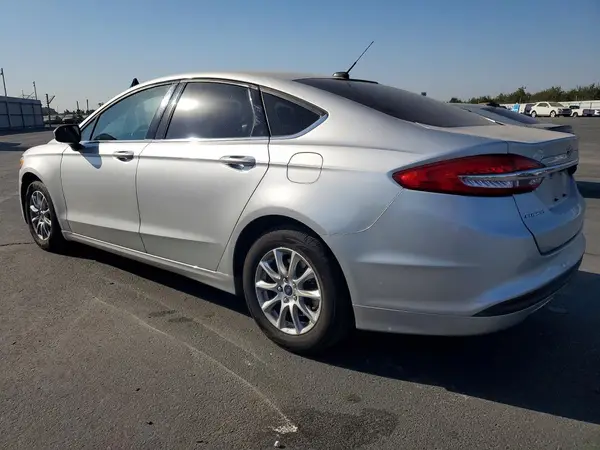 3FA6P0G7XJR277626 — 2018 Ford Fusion, фото 2 с аукциона Copart, Передняя часть
