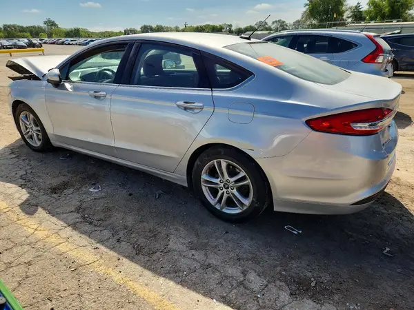 3FA6P0HD6JR150120 — 2018 Ford Fusion, фото 2 с аукциона Copart, Передняя часть