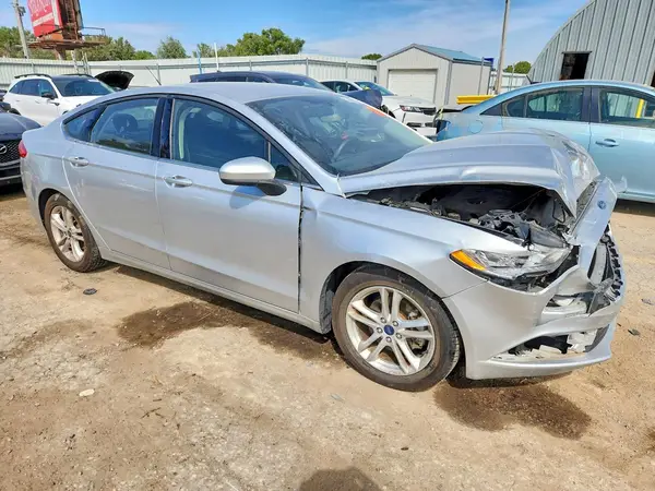 3FA6P0HD6JR150120 — 2018 Ford Fusion, фото 4 с аукциона Copart, Передняя часть