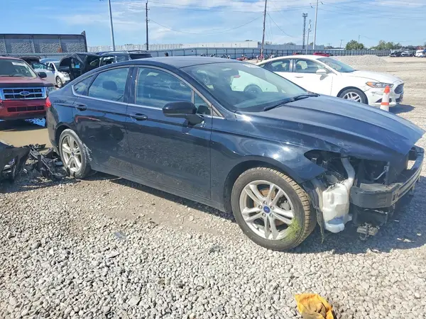 3FA6P0HD3JR146963 — 2018 Ford Fusion, фото 4 с аукциона Copart, Передняя часть