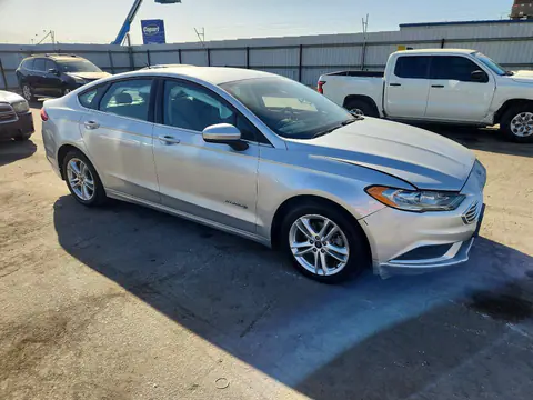 2018 Ford Fusion VIN 3FA6P0UUXJR227125 фото 4