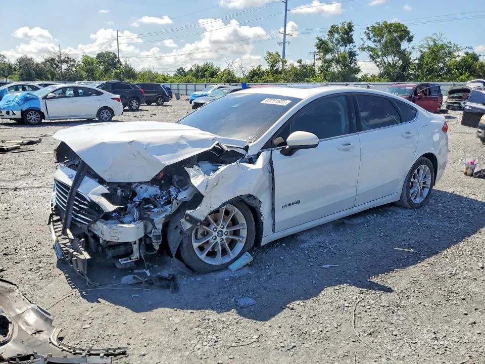 2019 FORD FUSION VIN 3FA6P0LU2KR110464 фото 1