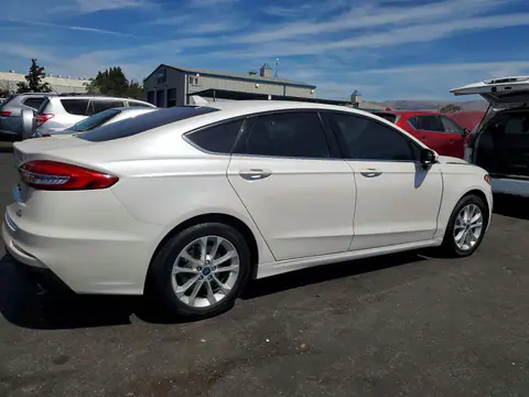 3FA6P0HD5KR178444 — 2019 Ford Fusion, фото 3 с аукциона Copart 13.10.2026, Передняя часть