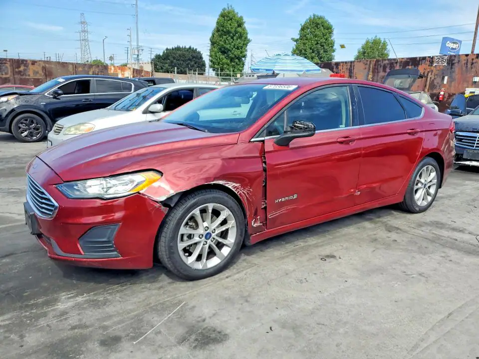 3FA6P0LU6KR242417 Ford Fusion 2019 — повреждение Передняя часть, фото до ремонта
