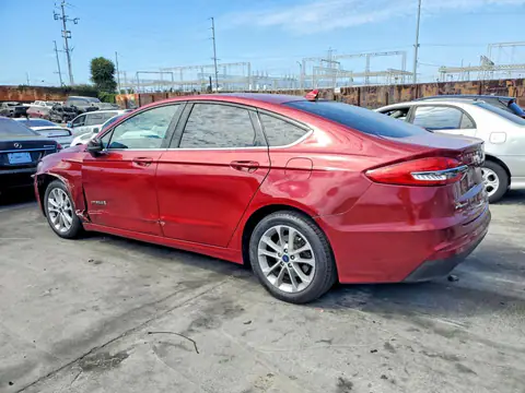 3FA6P0LU6KR242417 — 2019 Ford Fusion, фото 2 с аукциона Copart 30.09.2026, Передняя часть