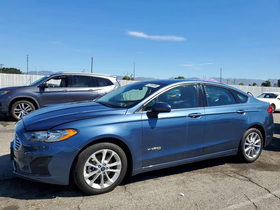 2019 Ford Fusion VIN 3FA6P0LU6KR199813 фото 1