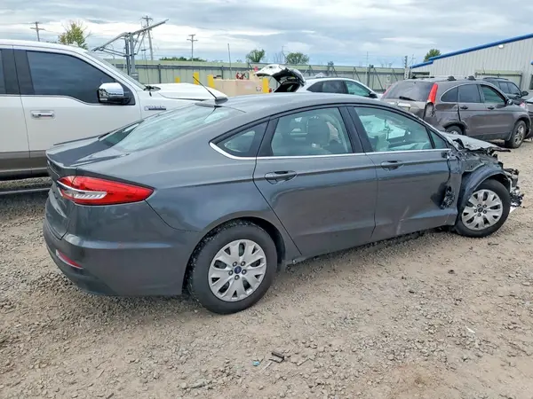 3FA6P0G71KR276821 — 2019 Ford Fusion, фото 3 с аукциона Copart 28.09.2026, Передняя часть