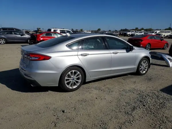 3FA6P0HD8KR201974 — 2019 Ford Fusion, фото 3 с аукциона Copart 29.09.2026, Передняя часть