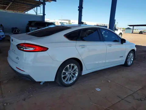 3FA6P0LU3KR177283 — 2019 Ford Fusion, фото 3 с аукциона Copart 29.09.2026, Передняя часть