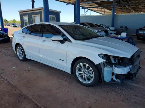 3FA6P0LU3KR177283 — 2019 Ford Fusion, фото 4 с аукциона Copart 29.09.2026, Передняя часть