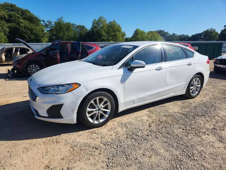 3FA6P0HD4KR152370 Ford Fusion 2019 — повреждение Боковая часть, фото до ремонта
