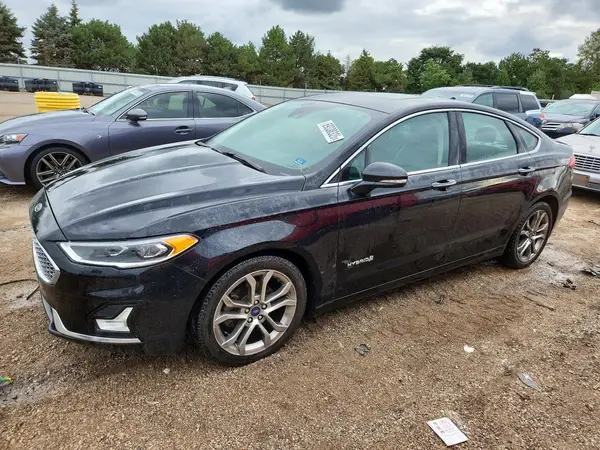 3FA6P0RU5KR105072 — 2019 Ford Fusion, Боковая часть (Side), фото до ремонта