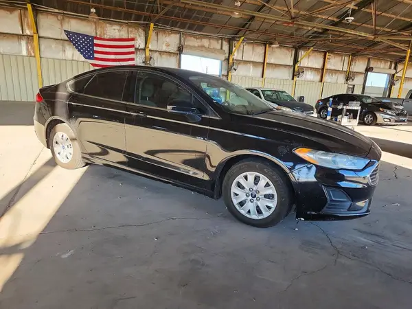 3FA6P0G73KR176820 — 2019 Ford Fusion, фото 4 с аукциона Copart, Задняя часть