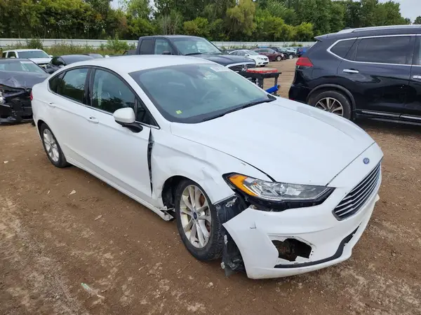 3FA6P0HD7KR203795 — 2019 Ford Fusion, фото 4 с аукциона Copart, Передняя часть