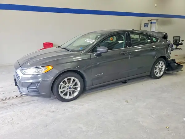 3FA6P0LUXKR281219 — 2019 Ford Fusion, Задняя часть (Rear End), фото до ремонта