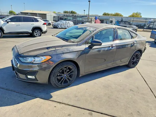 3FA6P0HD4KR178628 — 2019 Ford Fusion, Задняя часть (Rear End), фото до ремонта