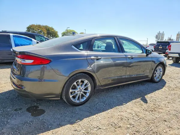 3FA6P0LU4KR178183 — 2019 Ford Fusion, фото 3 с аукциона Copart, Передняя часть