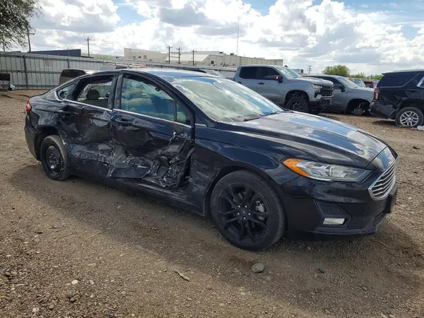 3FA6P0HDXKR132530 — 2019 Ford Fusion, фото 4 с аукциона Copart, Боковая часть
