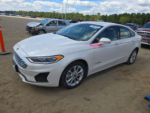3FA6P0MU7KR263940 — 2019 Ford Fusion, Мелкие вмятины и царапины (Minor Dent/Scratches), фото до ремонта