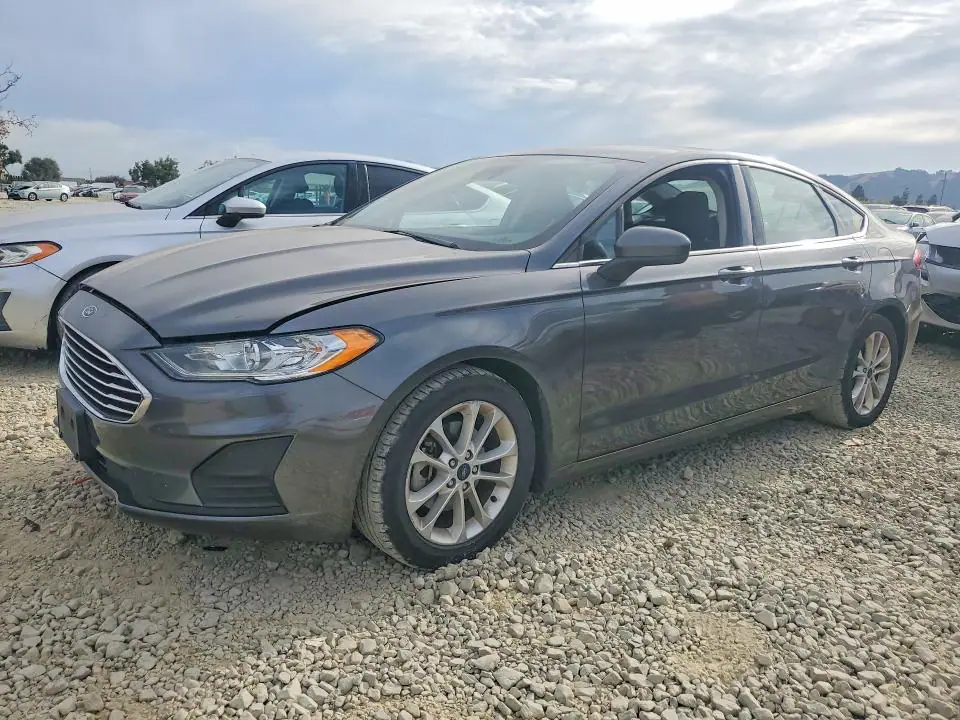 3FA6P0HD1KR135851 Ford Fusion 2019 — повреждение Боковая часть, фото до ремонта