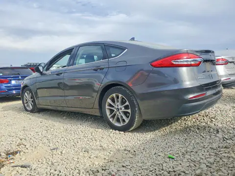3FA6P0HD1KR135851 — 2019 Ford Fusion, фото 2 с аукциона Copart 13.10.2026, Боковая часть