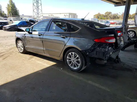 3FA6P0SU3KR115383 — 2019 Ford Fusion, фото 2 с аукциона Copart 13.10.2026, Задняя часть