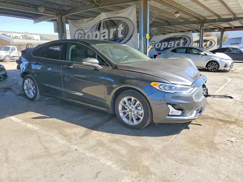 3FA6P0SU3KR115383 — 2019 Ford Fusion, фото 4 с аукциона Copart 13.10.2026, Задняя часть