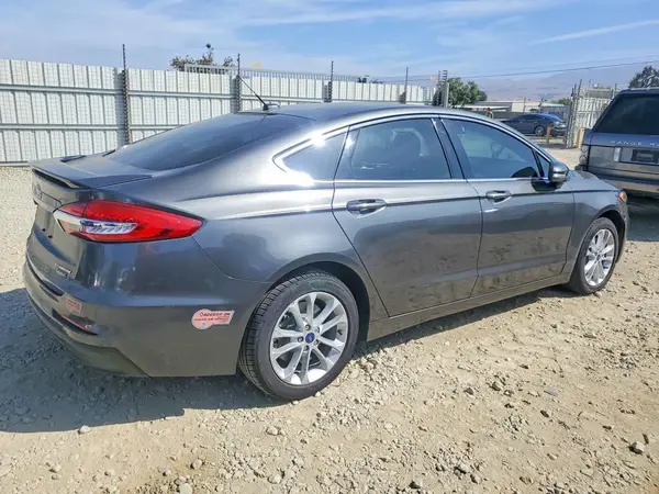 3FA6P0SU5LR171004 — 2020 Ford Fusion, фото 3 с аукциона Copart 29.09.2026, Передняя часть