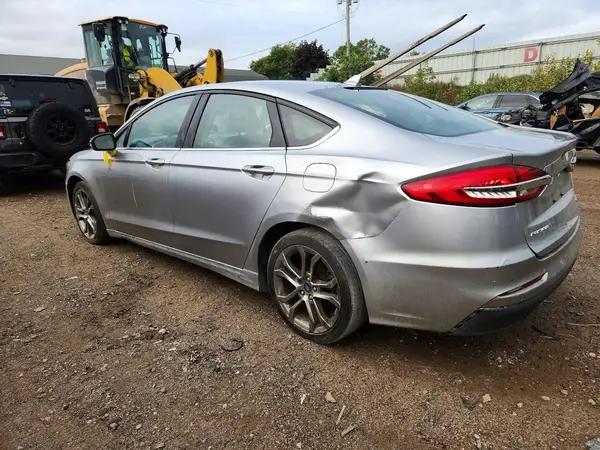 3FA6P0CD2LR175896 — 2020 Ford Fusion, фото 2 с аукциона Copart 14.10.2026, Боковая часть