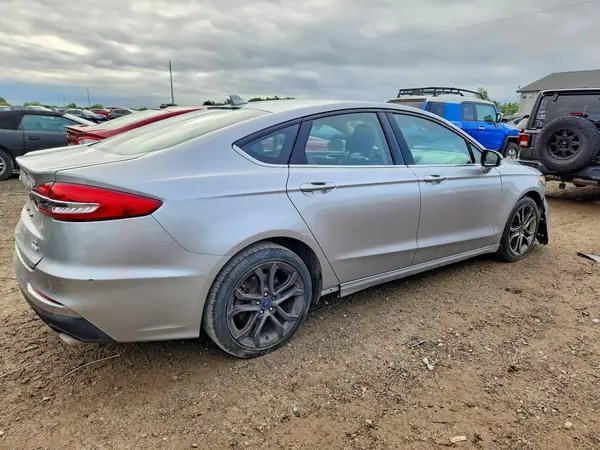 3FA6P0CD2LR175896 — 2020 Ford Fusion, фото 3 с аукциона Copart 14.10.2026, Боковая часть