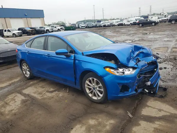 3FA6P0HD0LR260759 — 2020 Ford Fusion, фото 4 с аукциона Copart, Передняя часть