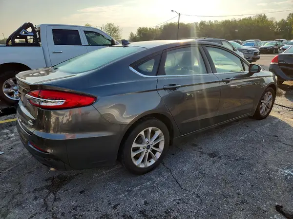 3FA6P0HDXLR135154 — 2020 Ford Fusion, фото 3 с аукциона Copart, Передняя часть