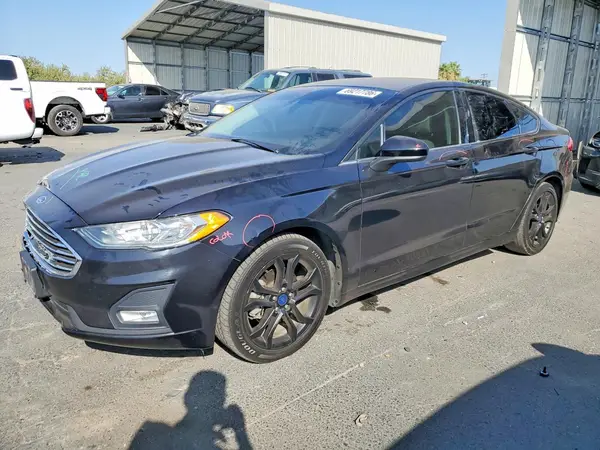 3FA6P0HD8LR181338 — 2020 Ford Fusion, Боковая часть (Side), фото до ремонта