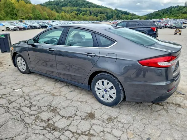 3FA6P0G76LR107220 — 2020 Ford Fusion, фото 2 с аукциона Copart, Передняя часть