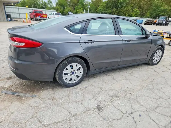3FA6P0G76LR107220 — 2020 Ford Fusion, фото 3 с аукциона Copart, Передняя часть