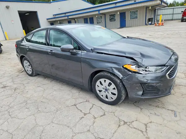 3FA6P0G76LR107220 — 2020 Ford Fusion, фото 4 с аукциона Copart, Передняя часть