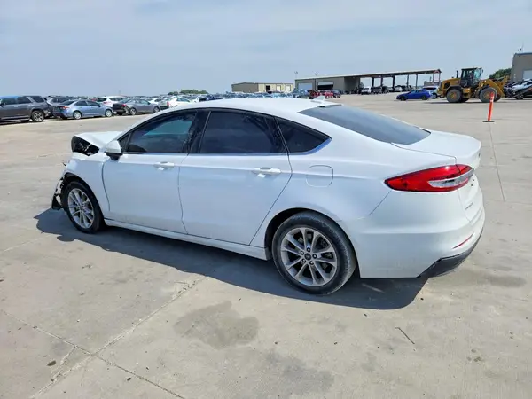 3FA6P0LU3LR151056 — 2020 Ford Fusion, фото 2 с аукциона Copart, Передняя часть